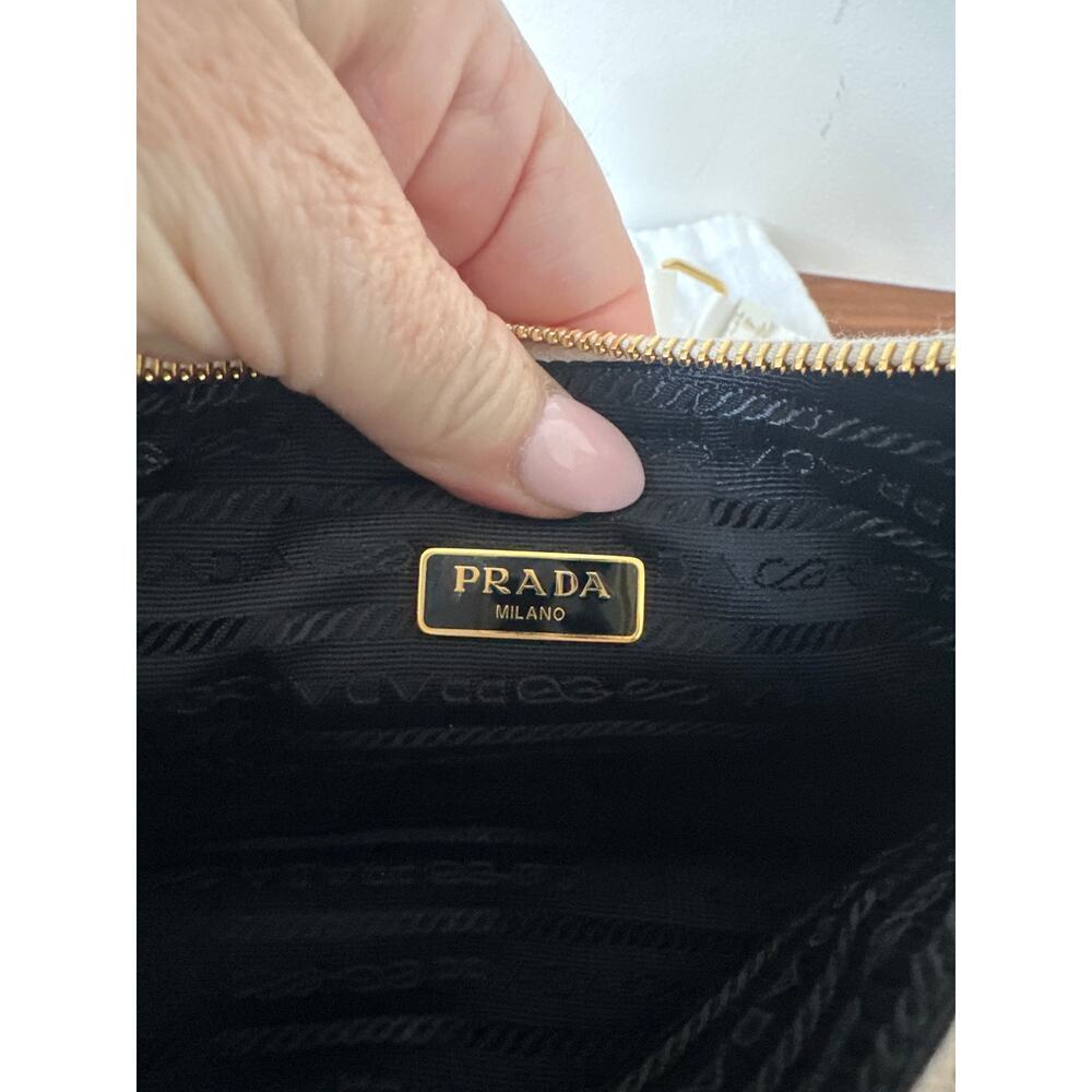 Prada Re-Edition 2005 Saffiano Leather Bag White - Picture 14 of 15